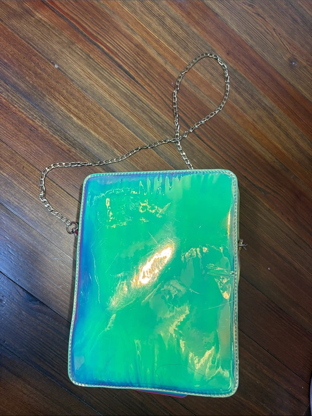 N/A iridescent green